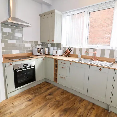 펜션 Through The Looking Glass *